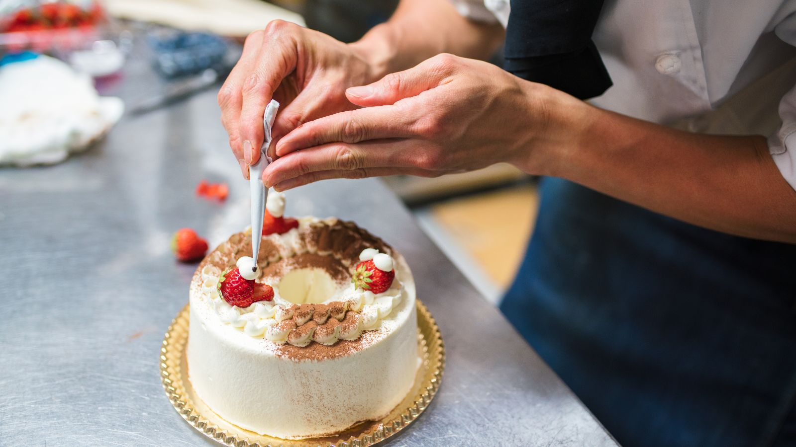 How to Market Digital Products: 6 Ways Bakers Can Reach Buyers
